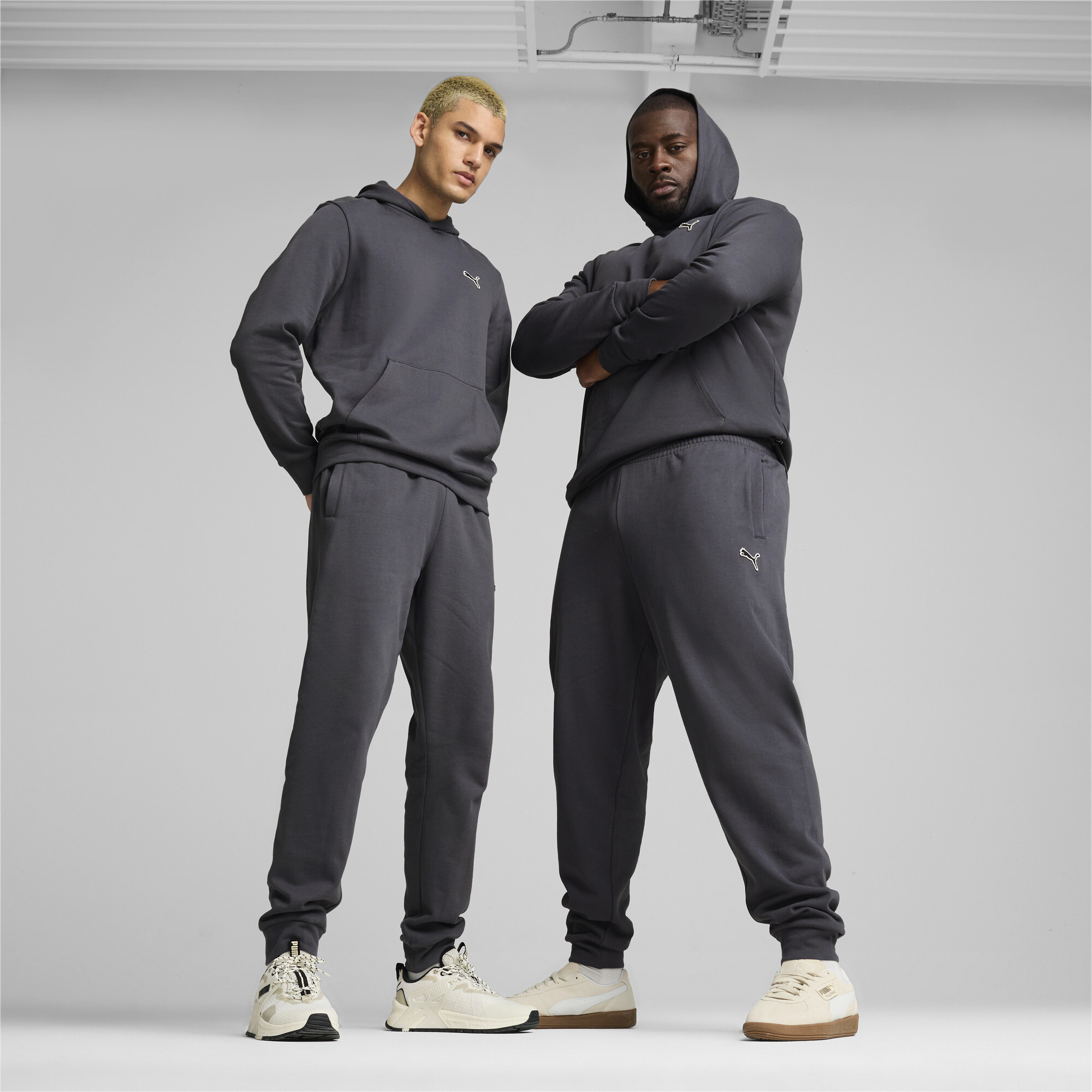 

Спортивные брюки мужские PUMA BETTER ESSENTIALS Sweatpants FL cl серые M, Серый, BETTER ESSENTIALS Sweatpants FL cl