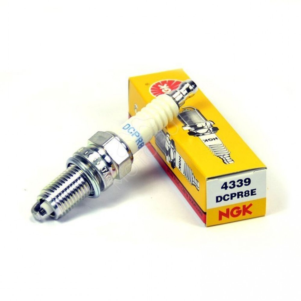 

Свеча зажигания NGK DCPR8E, 2 шт. (аналог LYNXauto 8WCR), DCPR8E