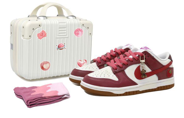 

Кеды унисекс Nike Dunk Low OKHR белые 40 EU, Белый, Dunk Low OKHR