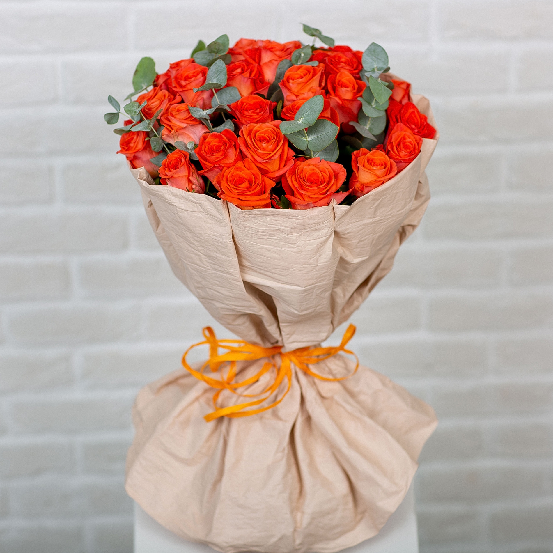 фото Букет роз 31 шт sfloristic "голландский огонь" , 60 см studio floristic