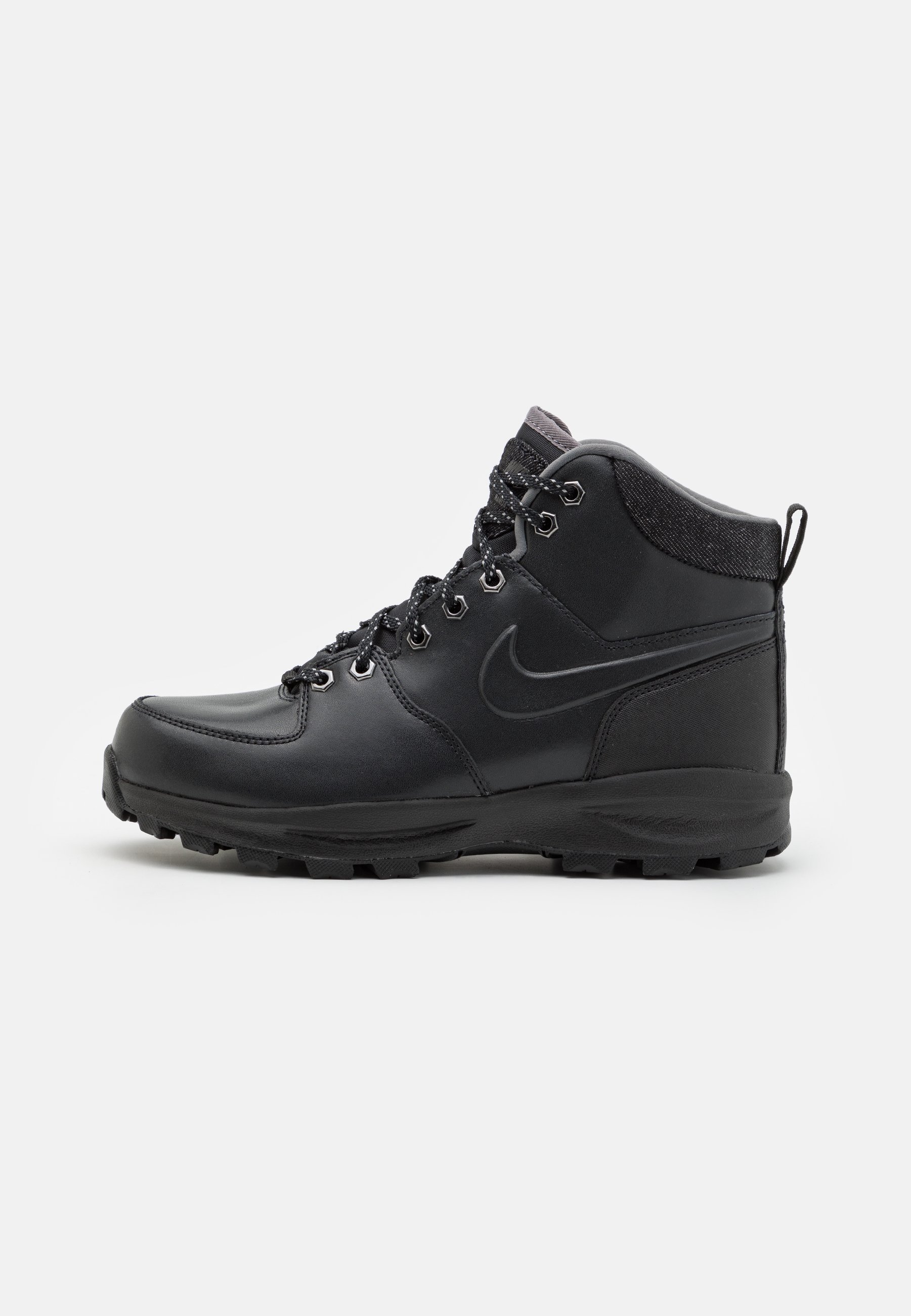 

Ботинки женские Nike Sportswear Manoa Se Unisex черные 40.5 EU (доставка из-за рубежа), Черный, Manoa Se Unisex