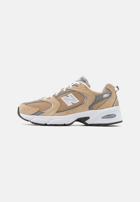 

Кроссовки мужские New Balance 530 Unisex бежевые 47.5 EU (доставка из-за рубежа), Бежевый, 530 Unisex