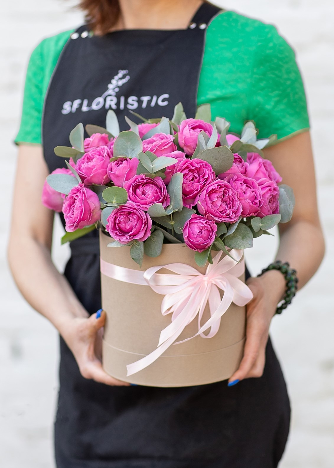 

Букет роз 15 шт Sfloristic "Мечты сбываются" , 40 см , в коробке