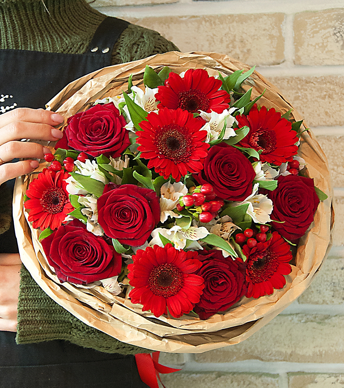 

Букет из роз 17 шт Sfloristic "Вивьен" , 40 см