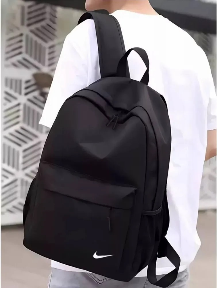 

Рюкзак для ноутбука унисекс Nike 0101 17" черный, 0101