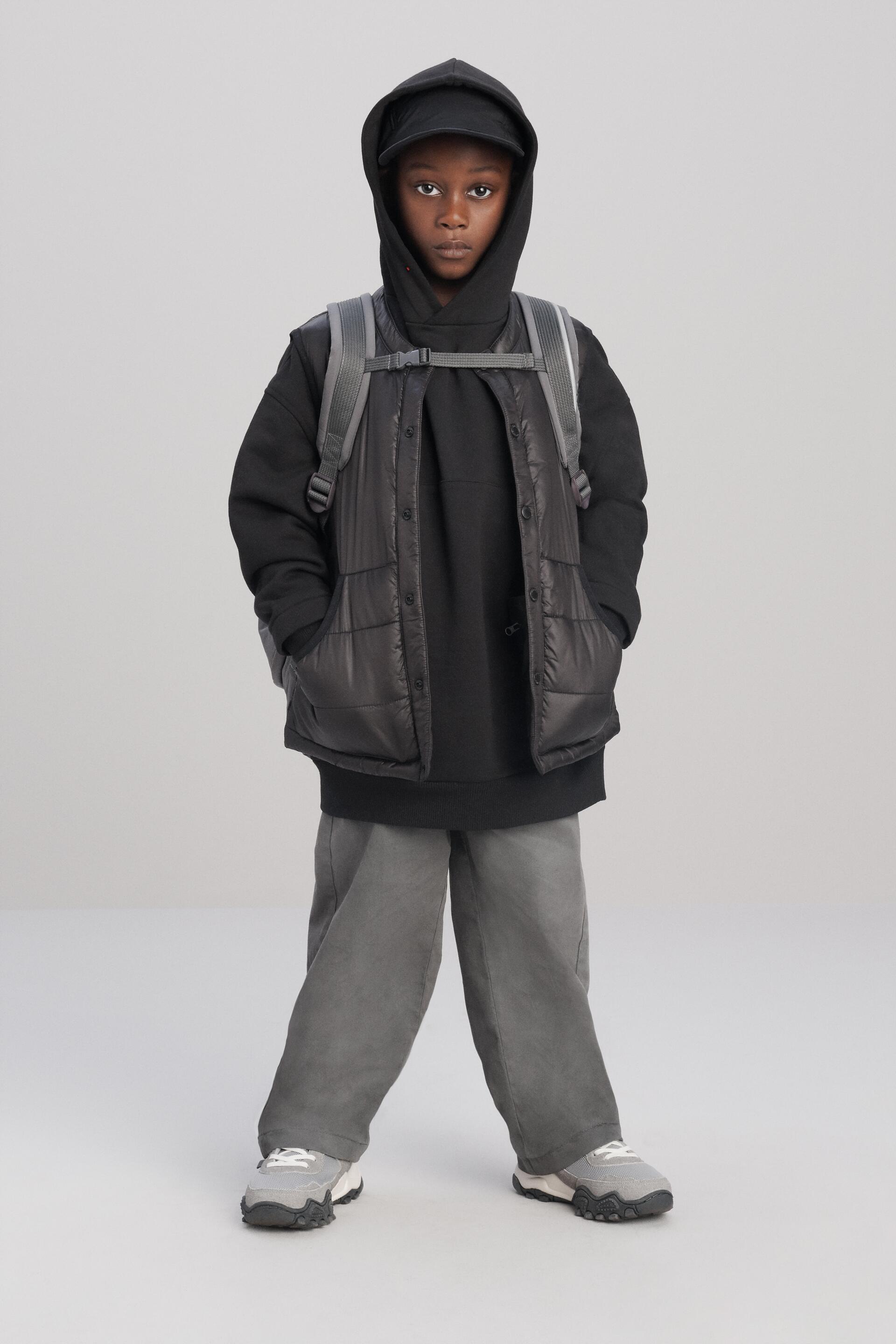 

Жилет детский ZARA 0024860780036, черный, 164 (товар из-за рубежа), 00248607800