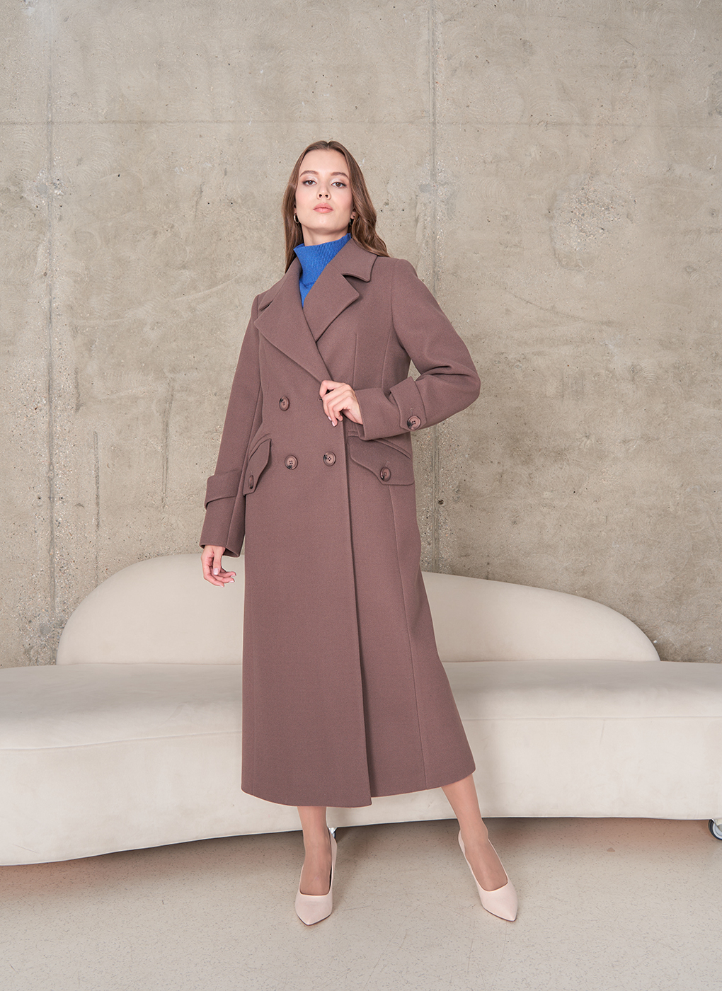 Пальто женское Sezalto 64256 коричневое 48