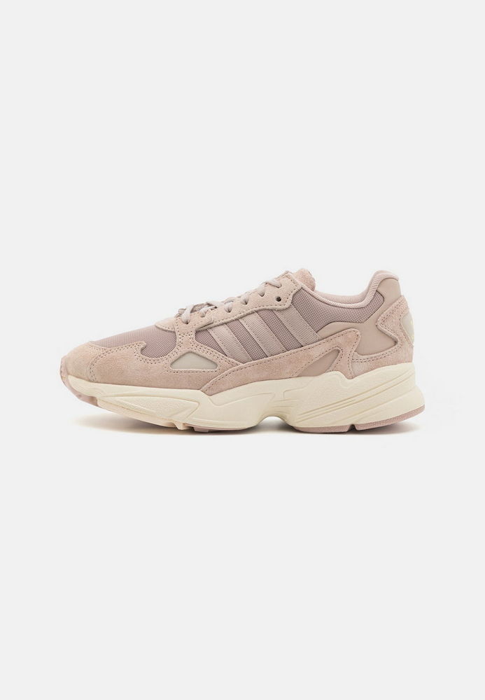 

Кроссовки женские Adidas Originals AD111A2BJ бежевые 41 1/3 EU, Бежевый, AD111A2BJ