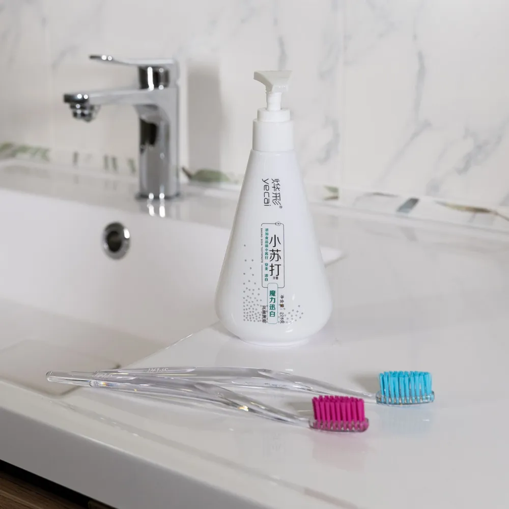 Зубная паста Korioe Comfortable отбеливающая с дозатором 225 мл