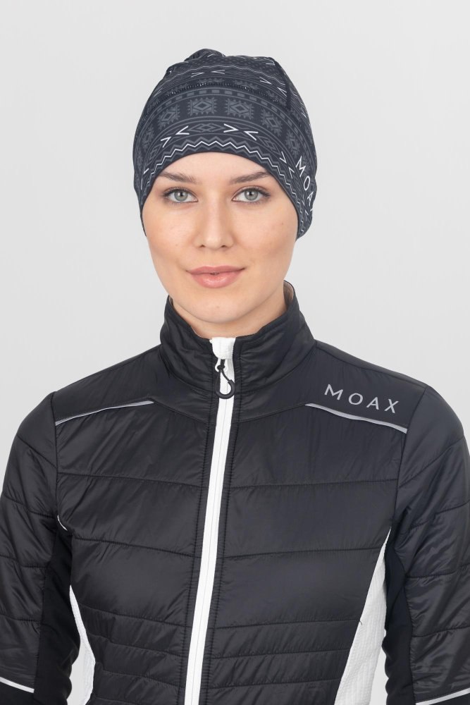 Шапка женская MOAX TISTA PONY черная, one size