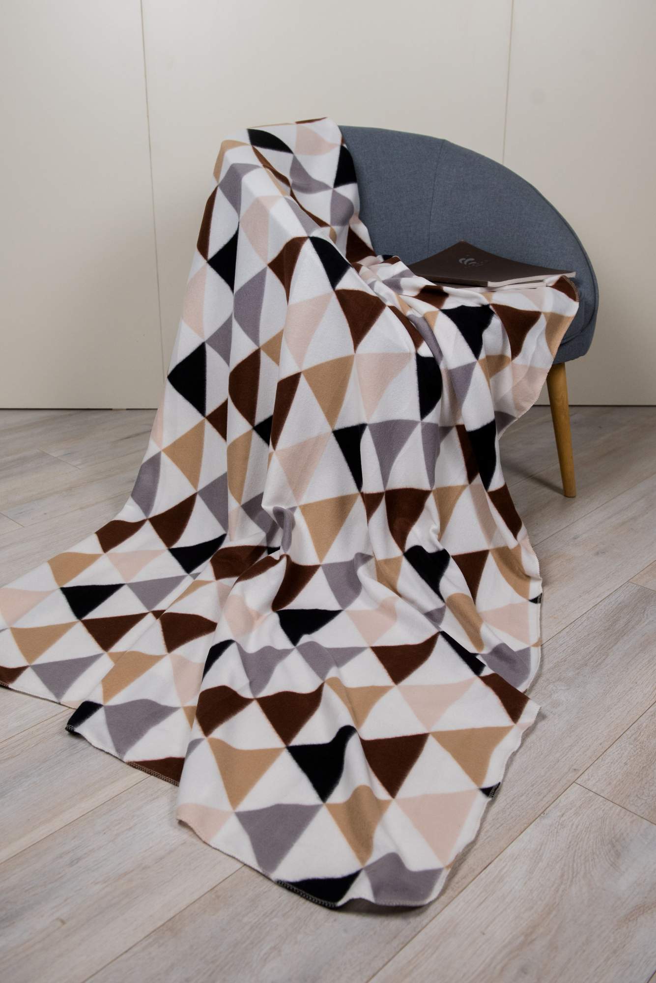 Плед БельВита 130х170 см Пирамиды 503₽