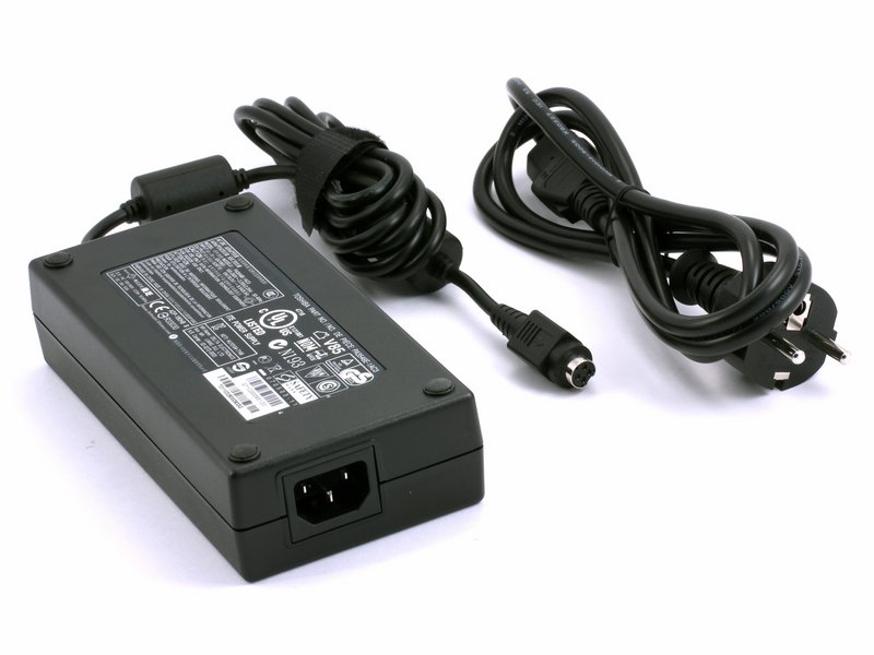 

Блок питания для Toshiba PA3546E-1AC3/PA5084E-1AC3 (180W)
