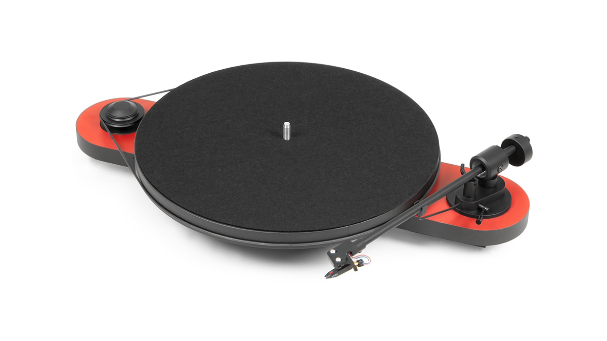 Проигрыватель виниловых пластинок Pro-Ject Elemental Phono OM5e Red/Black черный