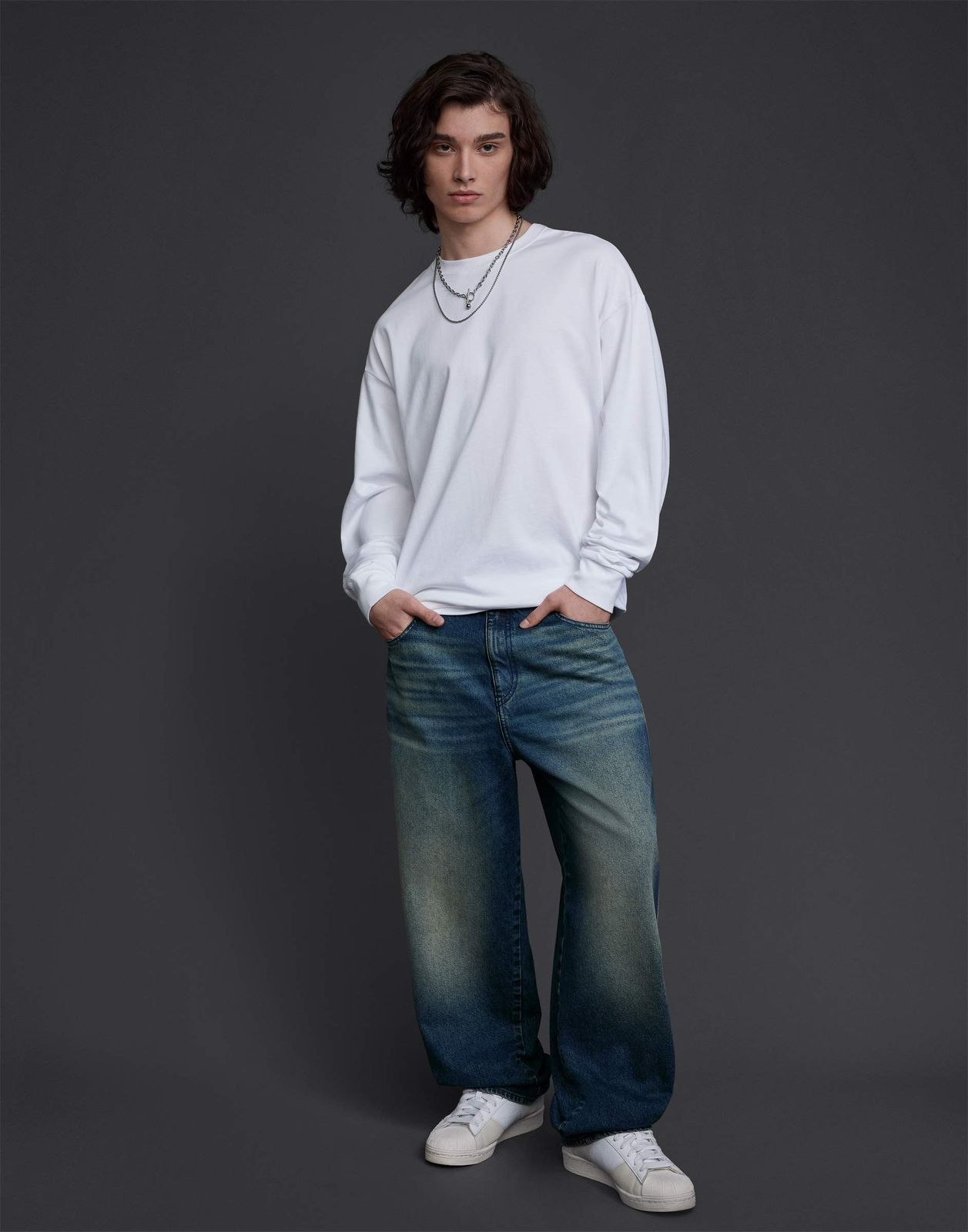 

Джинсы для мальчика Gloria Jeans BJN016710 синий /медиум овердайт/ 10-11л/146, BJN016710