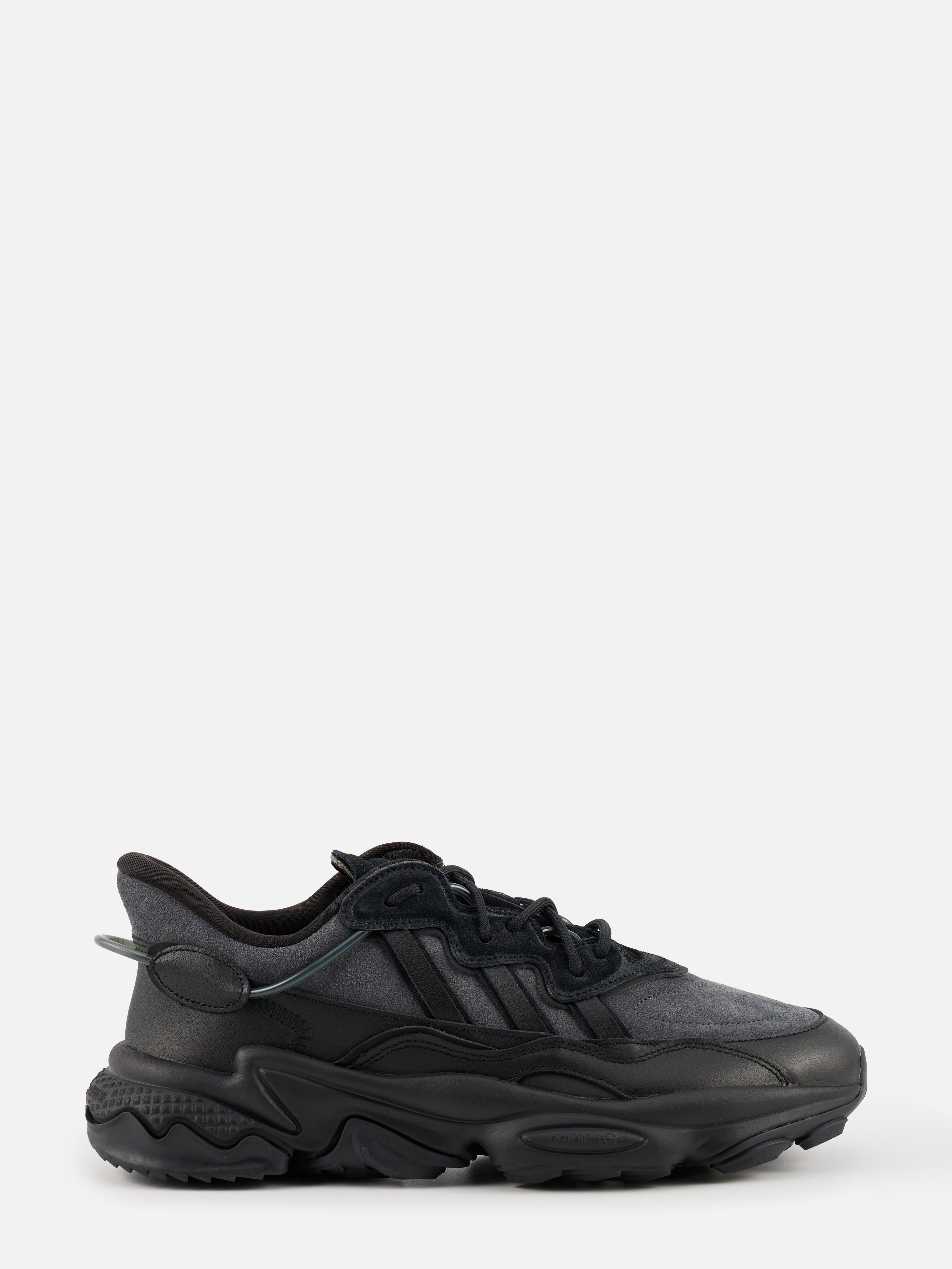 

Кроссовки мужские Adidas Ozweego TR ID9825 черные 8.5 UK, Черный, ID9825