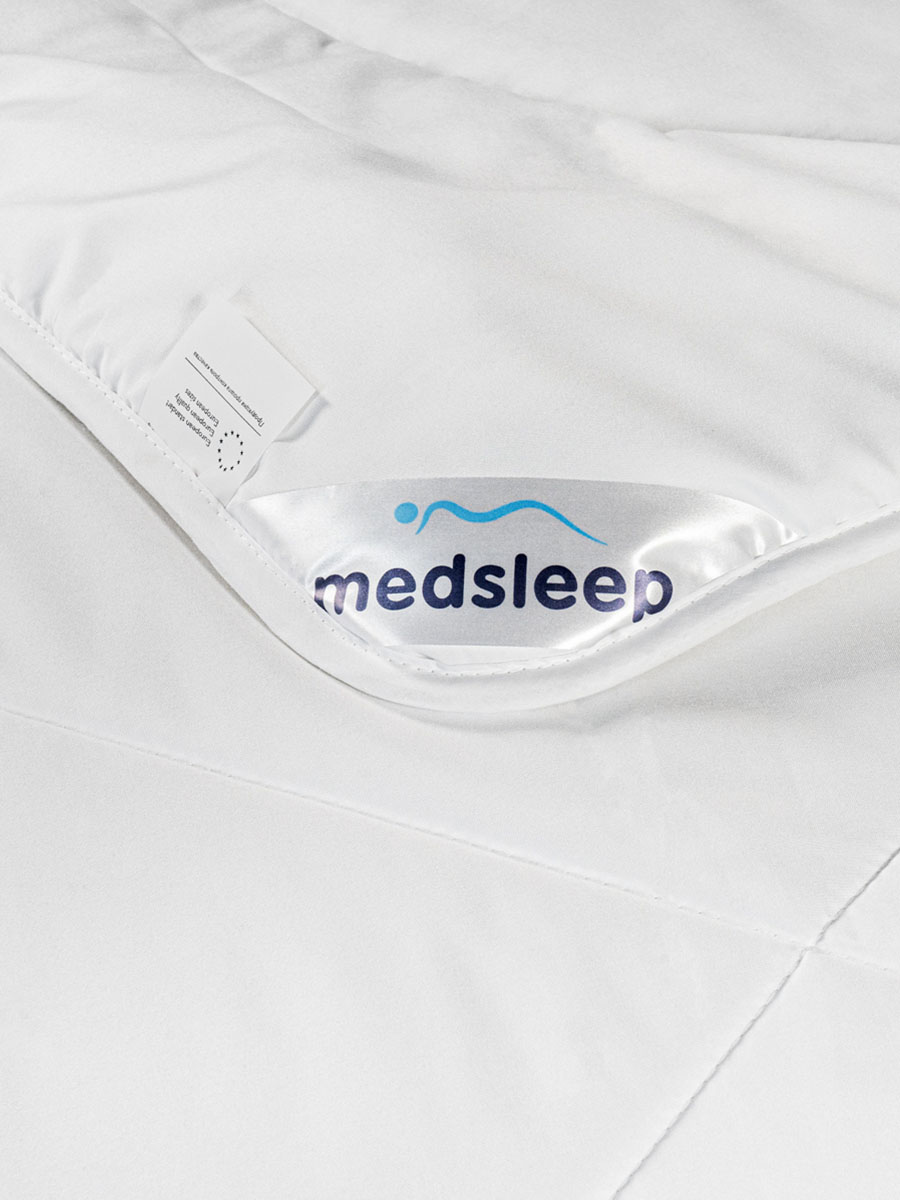 

Одеяло Medsleep Ultra Soft 140 х 200 см теплое белое