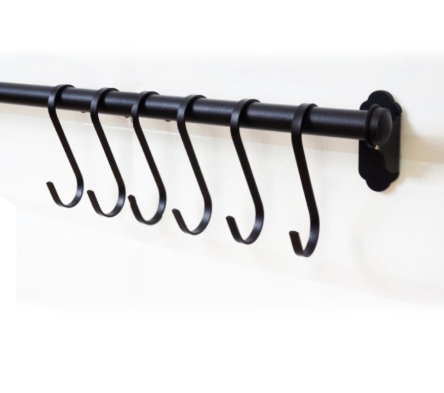 

Комплект рейлинговой системы LOFT, 600 мм, черный с держателем и 6 крючками, Big House, Комплект LOFT в стиле лофт с 6 крючками