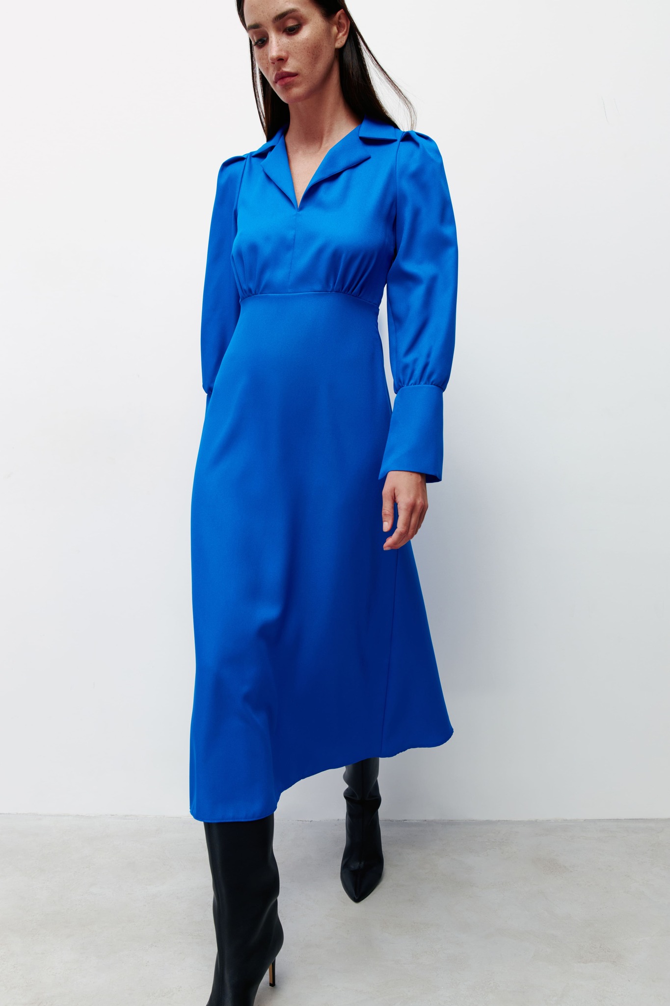 

Платье женское Charmstore П-142 синее M, П-142