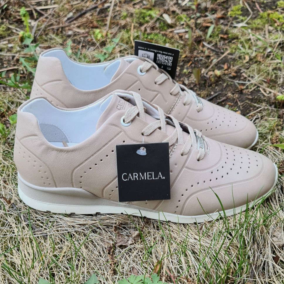 

Кроссовки женские Carmela 67841 бежевые 38 RU, Бежевый, 67841