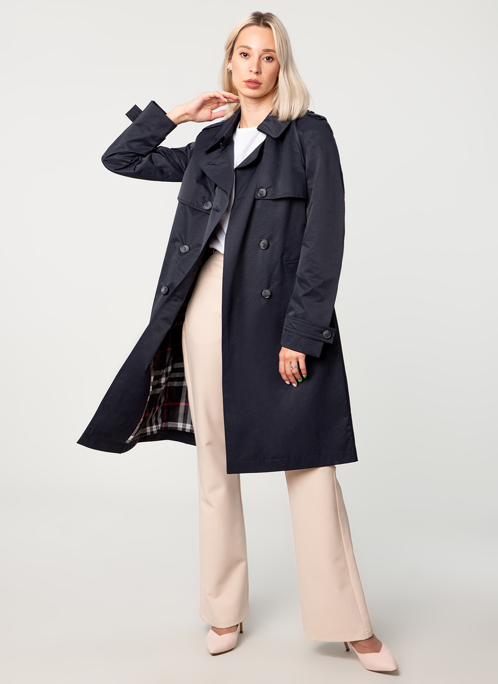 

Тренч женский Каляев 60869 черный 46, 60869