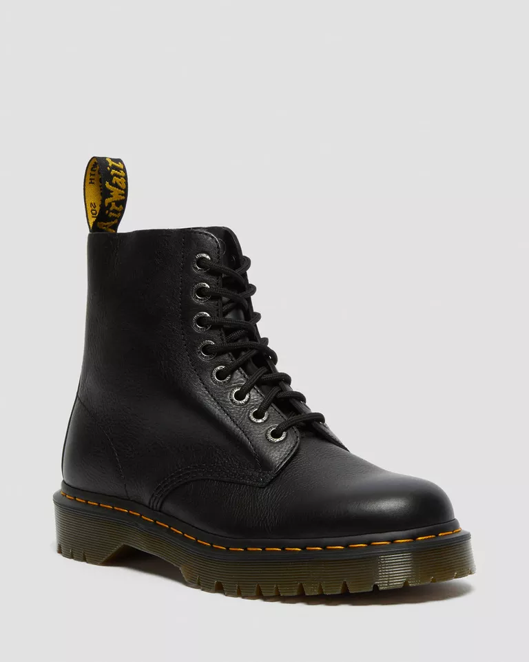 Ботинки унисекс Dr Martens 26206001 черные 40 EU 29392₽