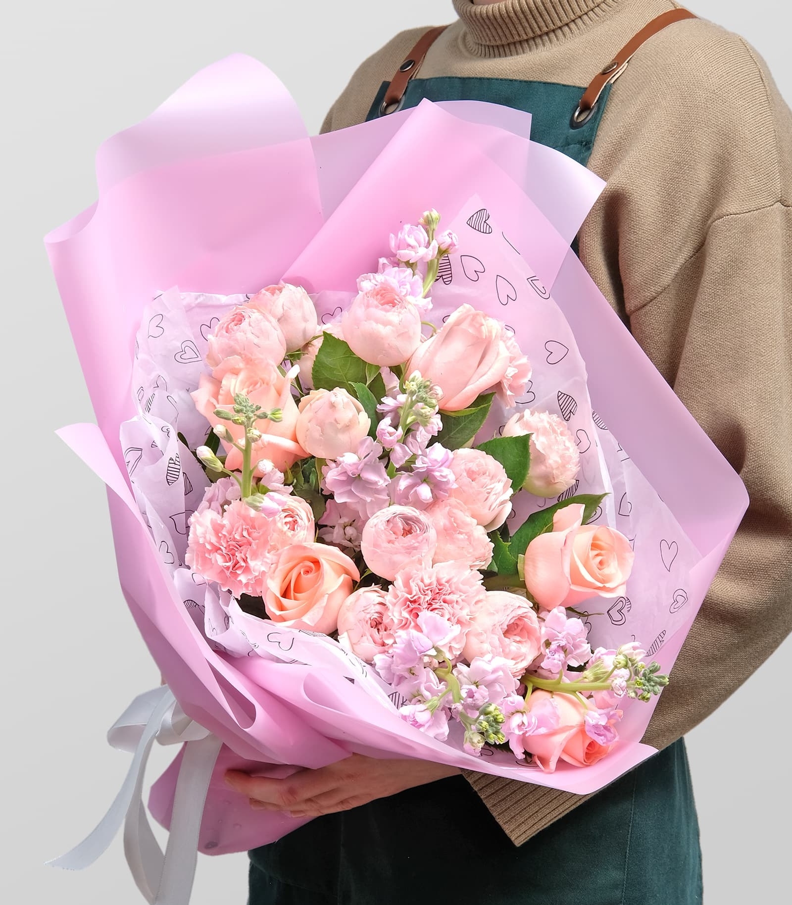 

Букет Studio Floristic из кустовой розы и маттиолы 14 шт 45 см Эбигейл розовый