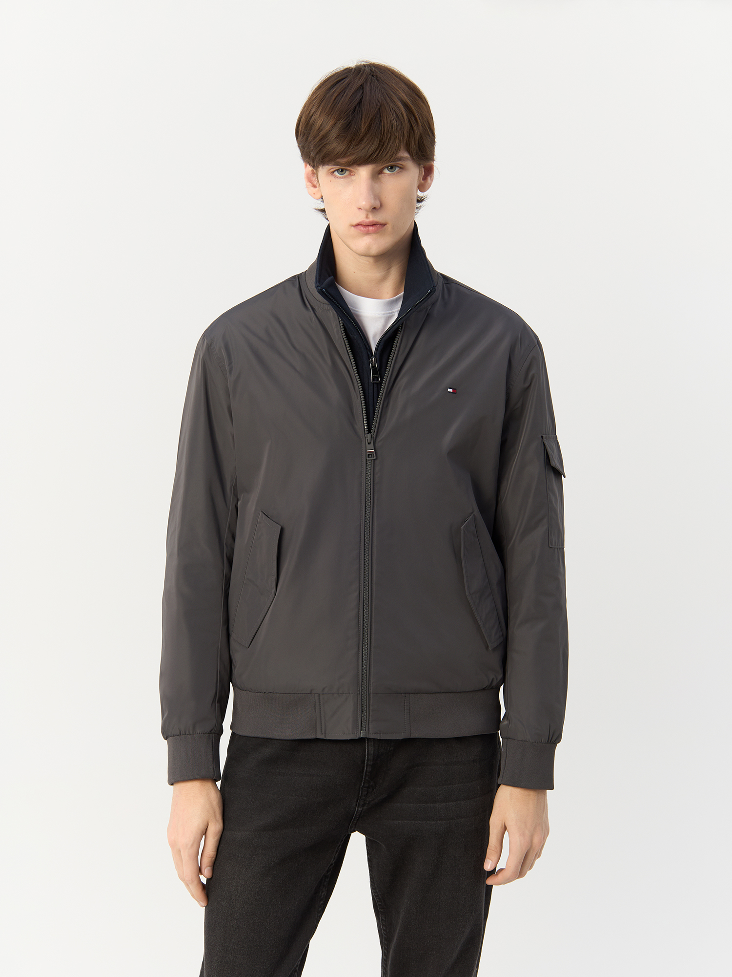 

Куртка мужская Tommy Hilfiger MW0MW35658 серая XXL, Серый, MW0MW35658
