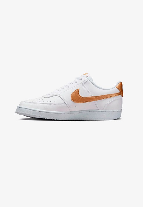 

Кеды женские Nike SB Sb Court Vision белые 36 EU (доставка из-за рубежа), Белый, Sb Court Vision