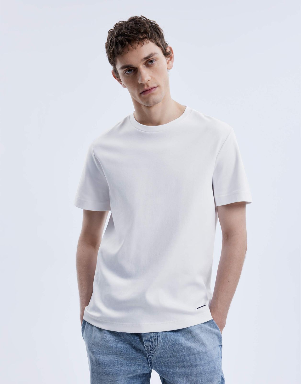 

Футболка мужская Gloria Jeans BKT015979 белый S/182, BKT015979