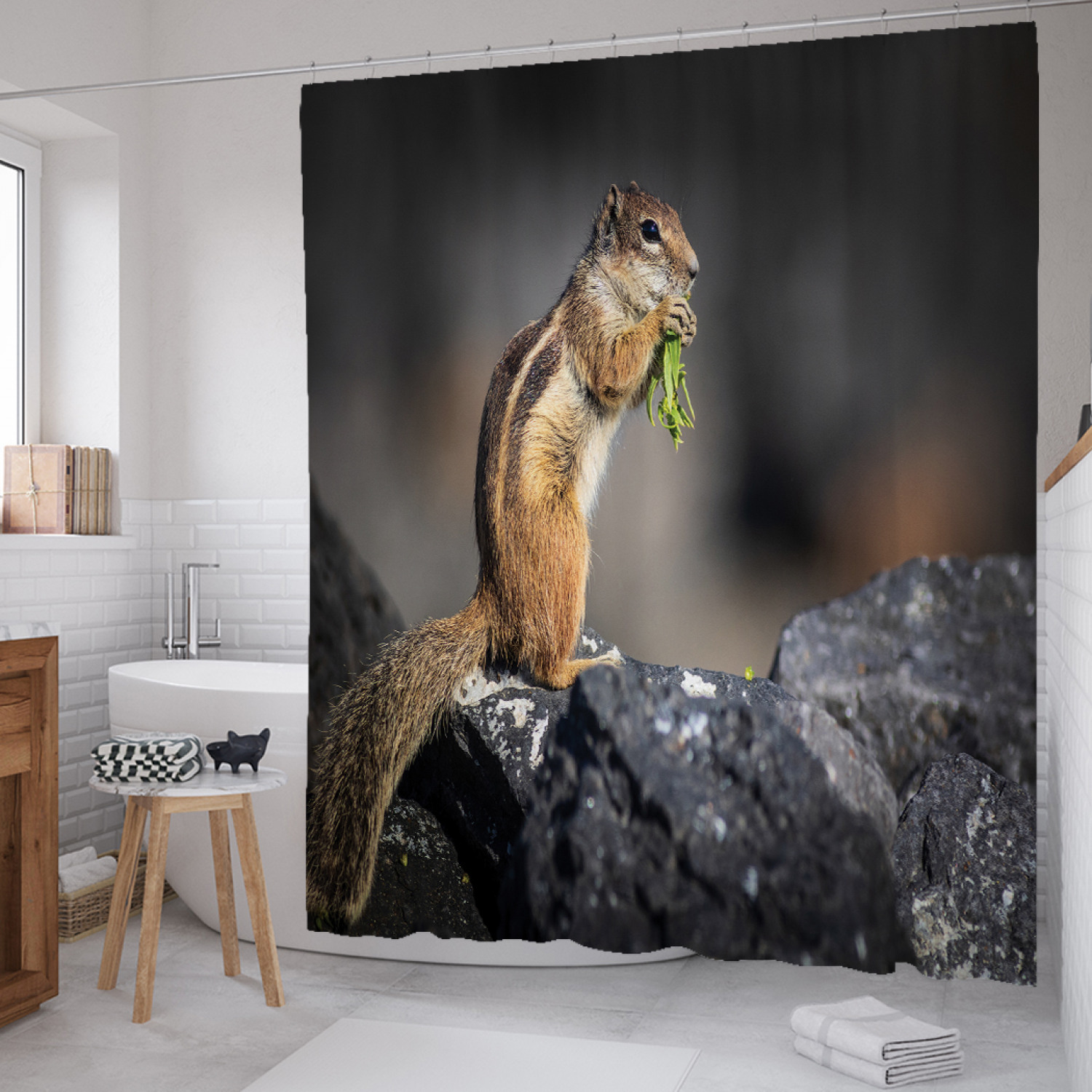 

Штора для ванной JoyArty "Жующий бурундук" из сатена, 180х200 см с крючками, Коричневый, Жующий бурундук