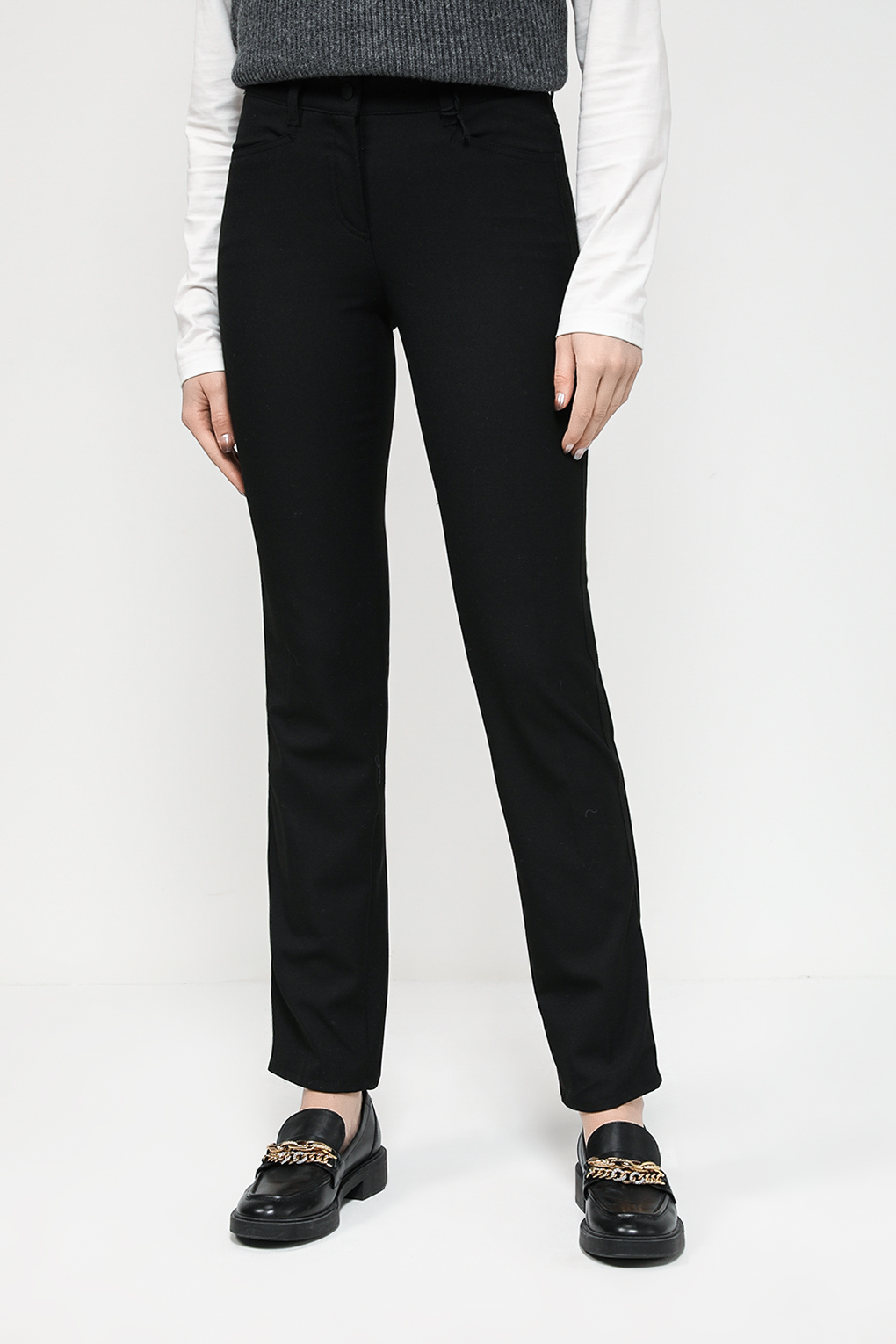 

Брюки женские Gerry Weber 5310371 черные 42R, Черный, 5310371