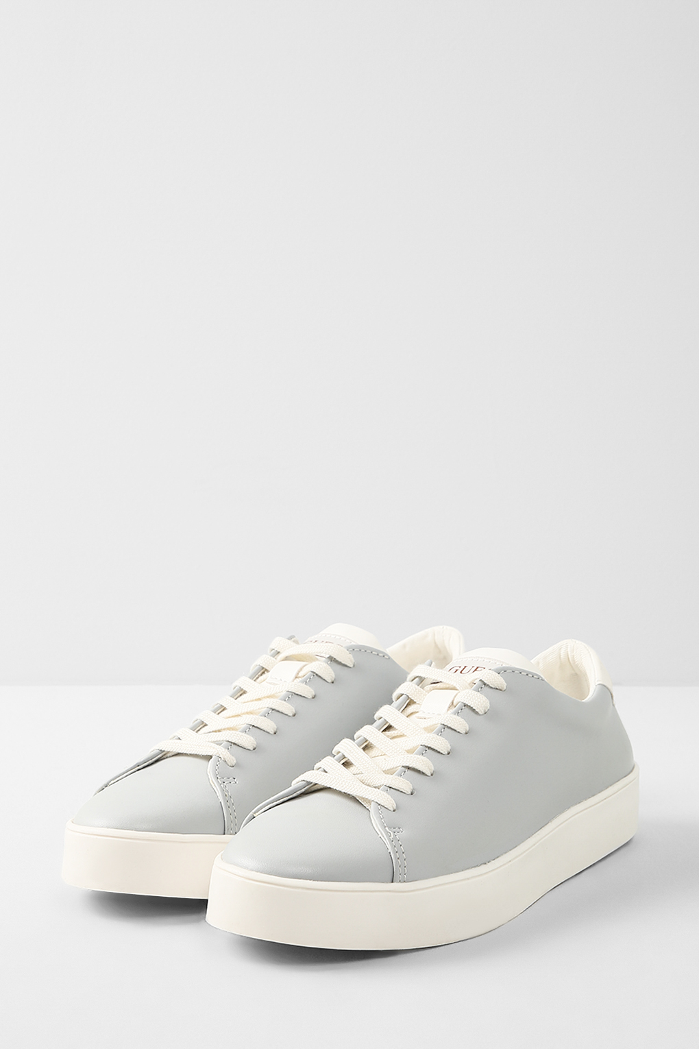 

Кеды женские Guess FL5PAT LEA12 голубые 38 RU, Голубой, FL5PAT LEA12