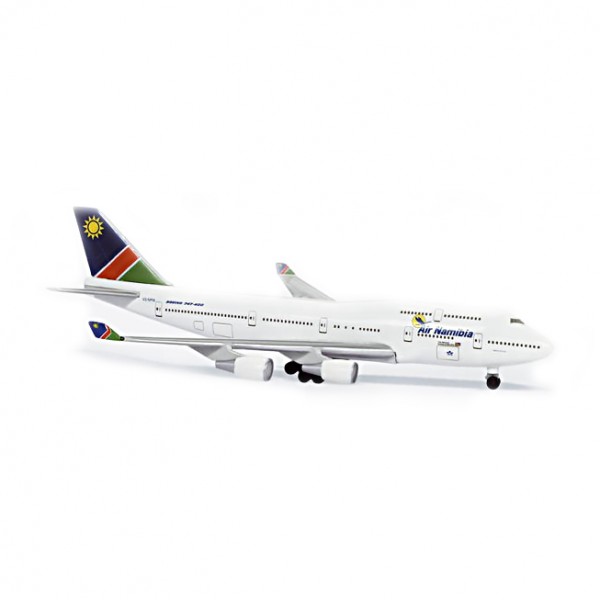 

Модель самолёта Herpa Air Namibia Boeing 747-400