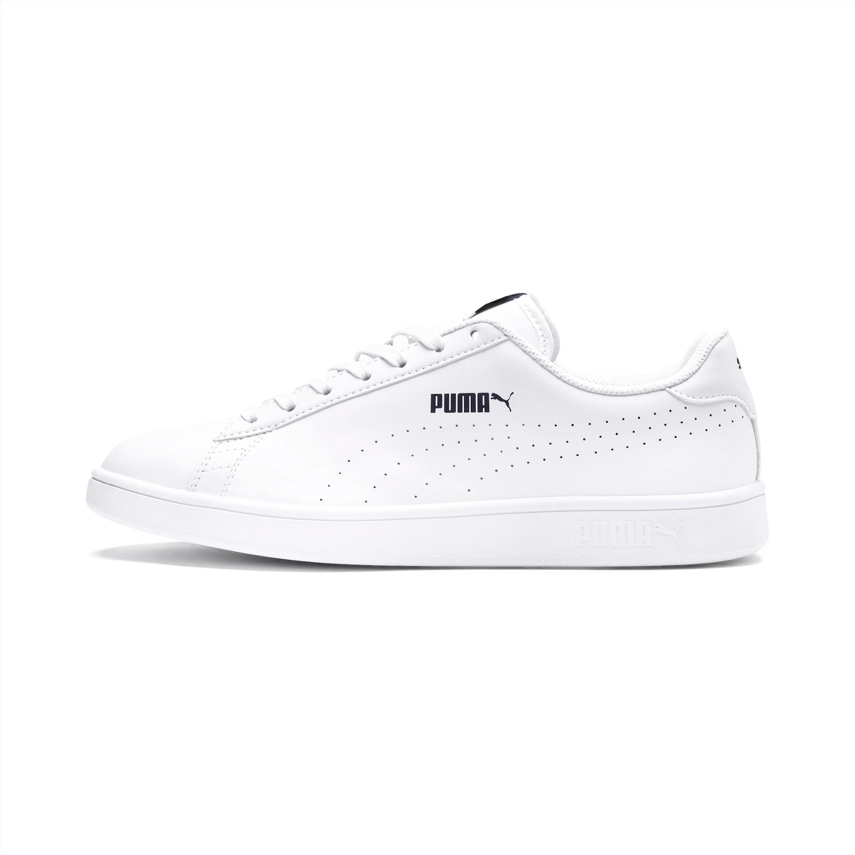 

Кеды унисекс PUMA Smash v2 L Perf 365213 белые 45 EU, 365213