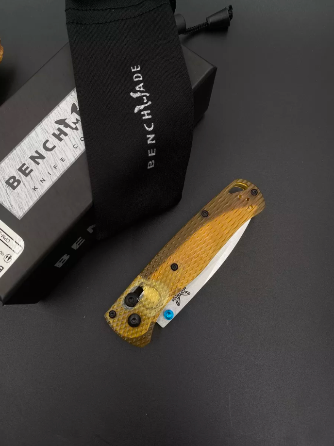 Нож складной Benchmade BUGOUT 535, сталь D, клинок 8.5 см, желтый