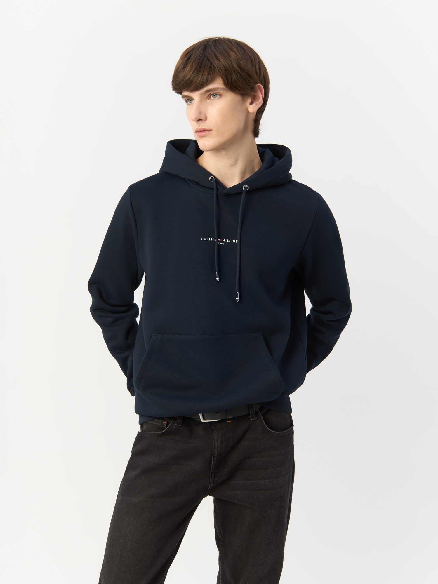 Худи мужское Tommy Hilfiger Tipped Cuff Logo Hoody MW0MW32673 синее 2XL 16990₽