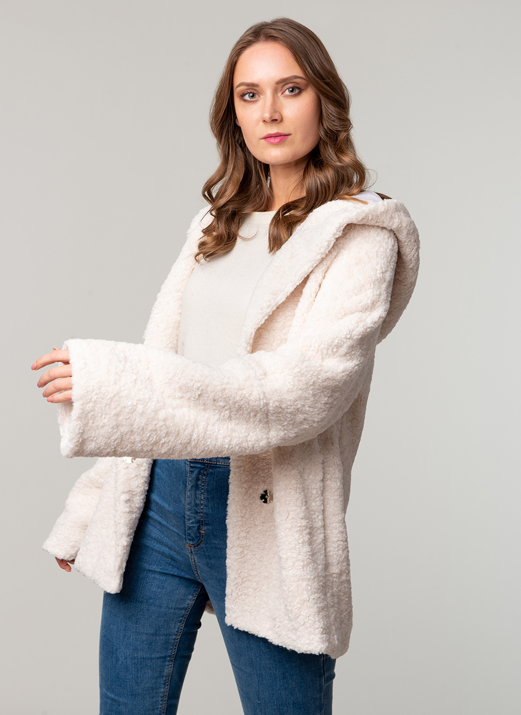 

Полушубок женский Каляев 62997 белый 46 RU, 62997