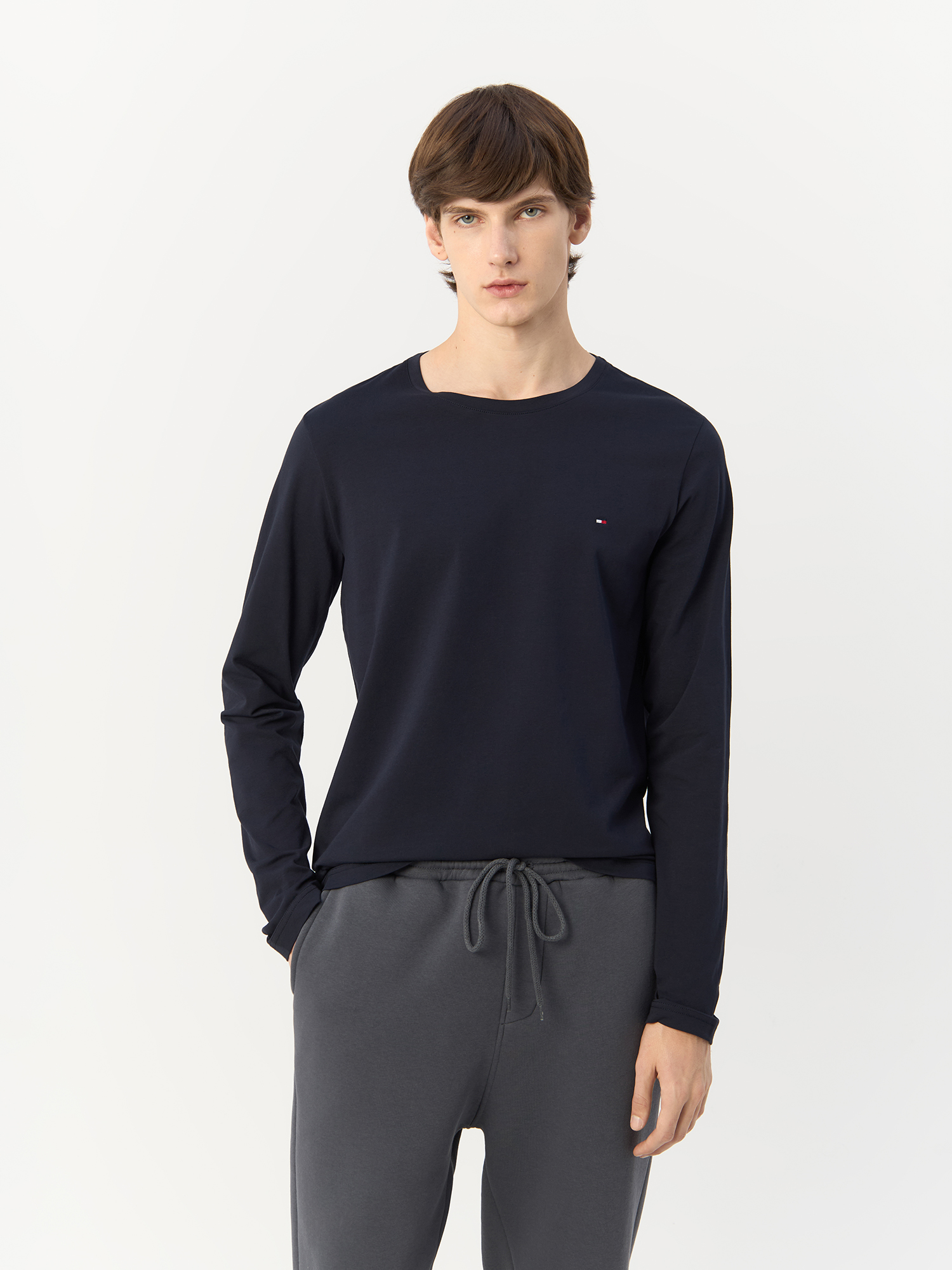 

Лонгслив мужской Tommy Hilfiger Long Sleeve Slim Fit T-shirt MW0MW10804 синий XL, Long Sleeve Slim Fit T-shirt