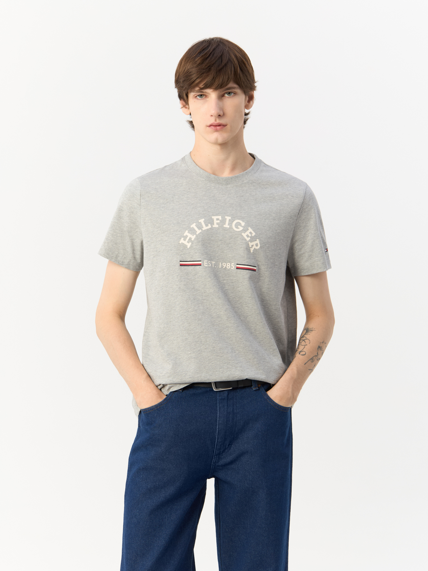 

Футболка мужская Tommy Hilfiger MW0MW35466 серая 2XL, Серый, MW0MW35466
