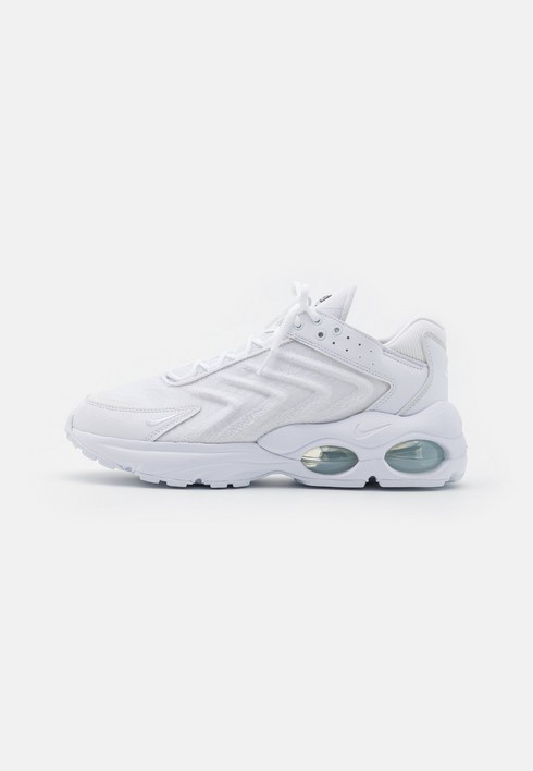 

Кроссовки мужские Nike Air Max белые 41 EU (доставка из-за рубежа), Белый, Air Max