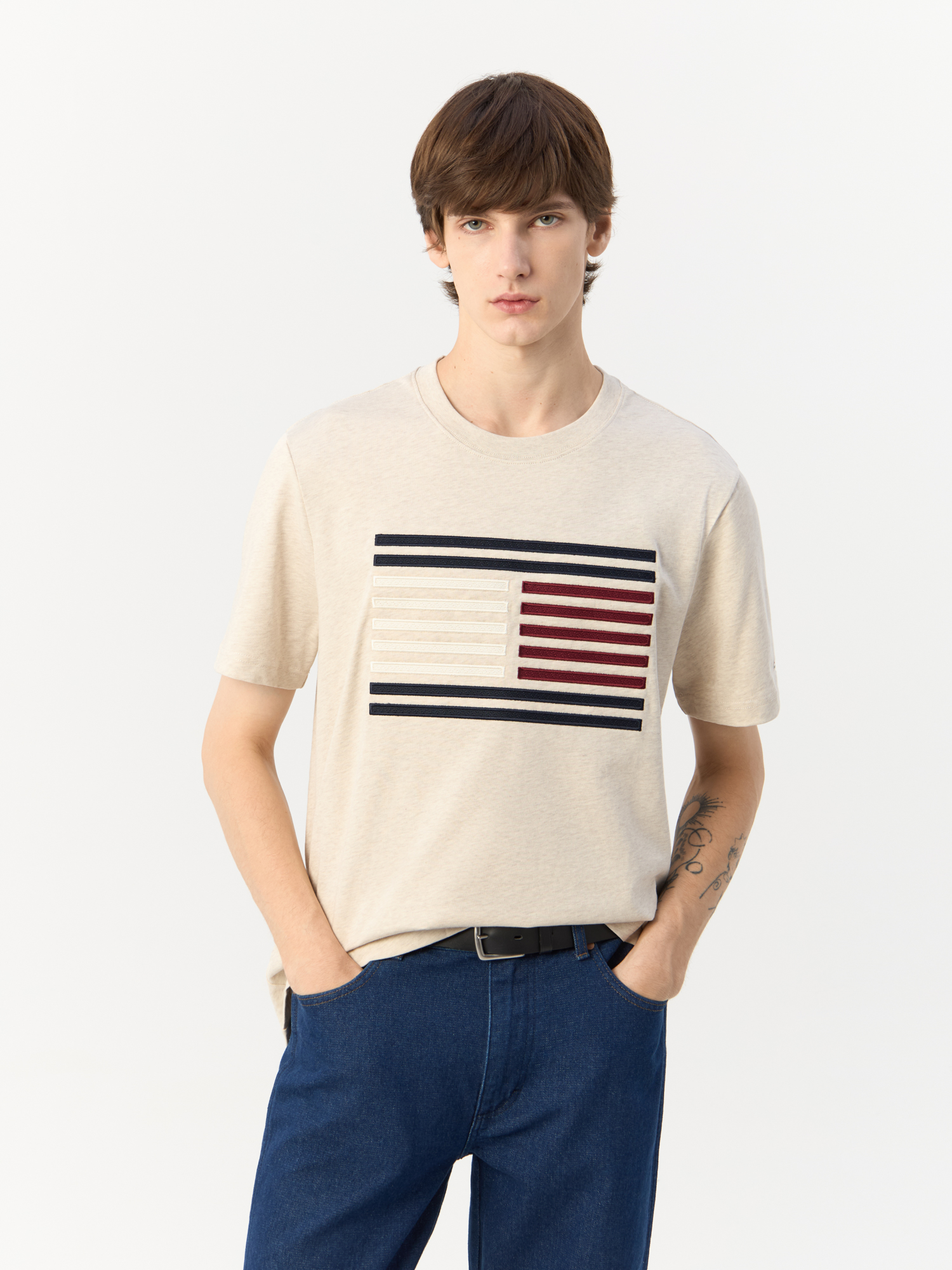 

Футболка мужская Tommy Hilfiger MW0MW35460 бежевая M, Бежевый, MW0MW35460