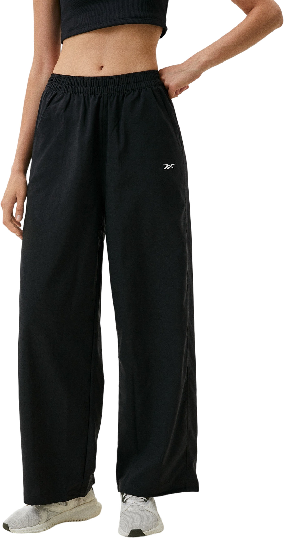 

Спортивные брюки женские Reebok ID TRAIN WOVEN PANT черные XL, Черный, ID TRAIN WOVEN PANT