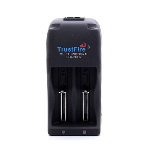 фото Зарядное устройство trustfire 2*18650