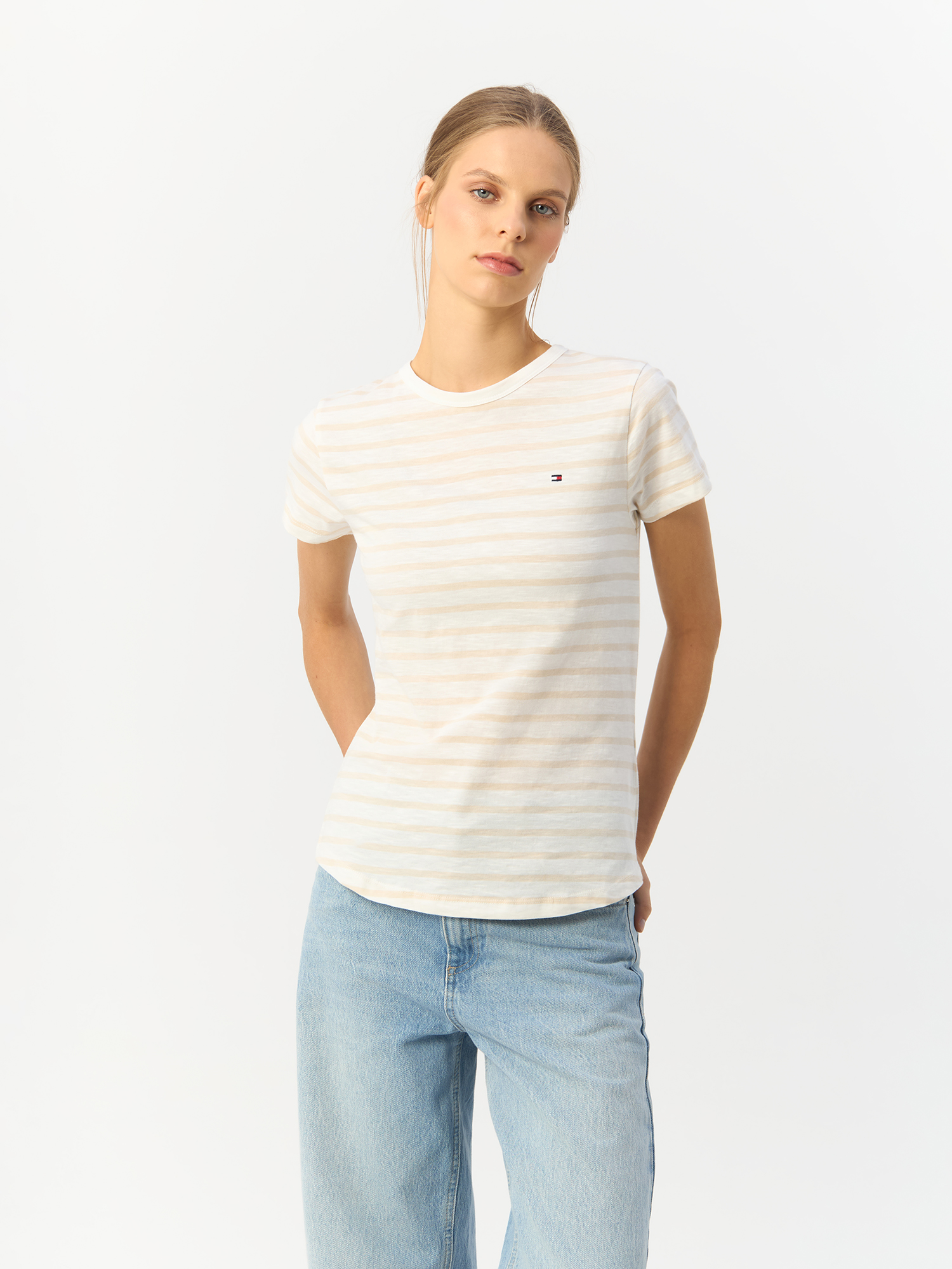 

Футболка женская Tommy Hilfiger WW0WW37857 белая S, Белый, WW0WW37857