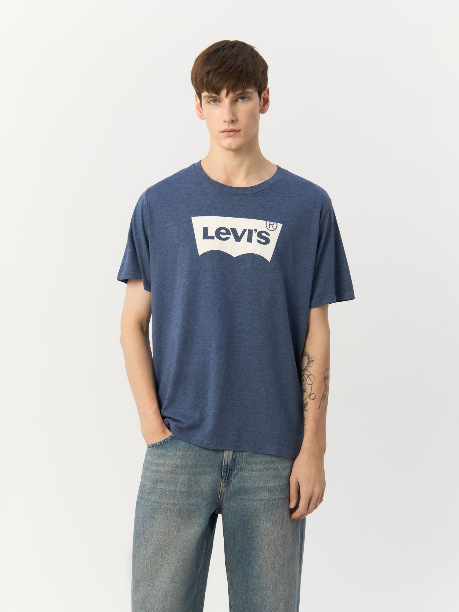 

Футболка мужская Levi's Graphic 22491-1470 синяя L, Синий, 22491