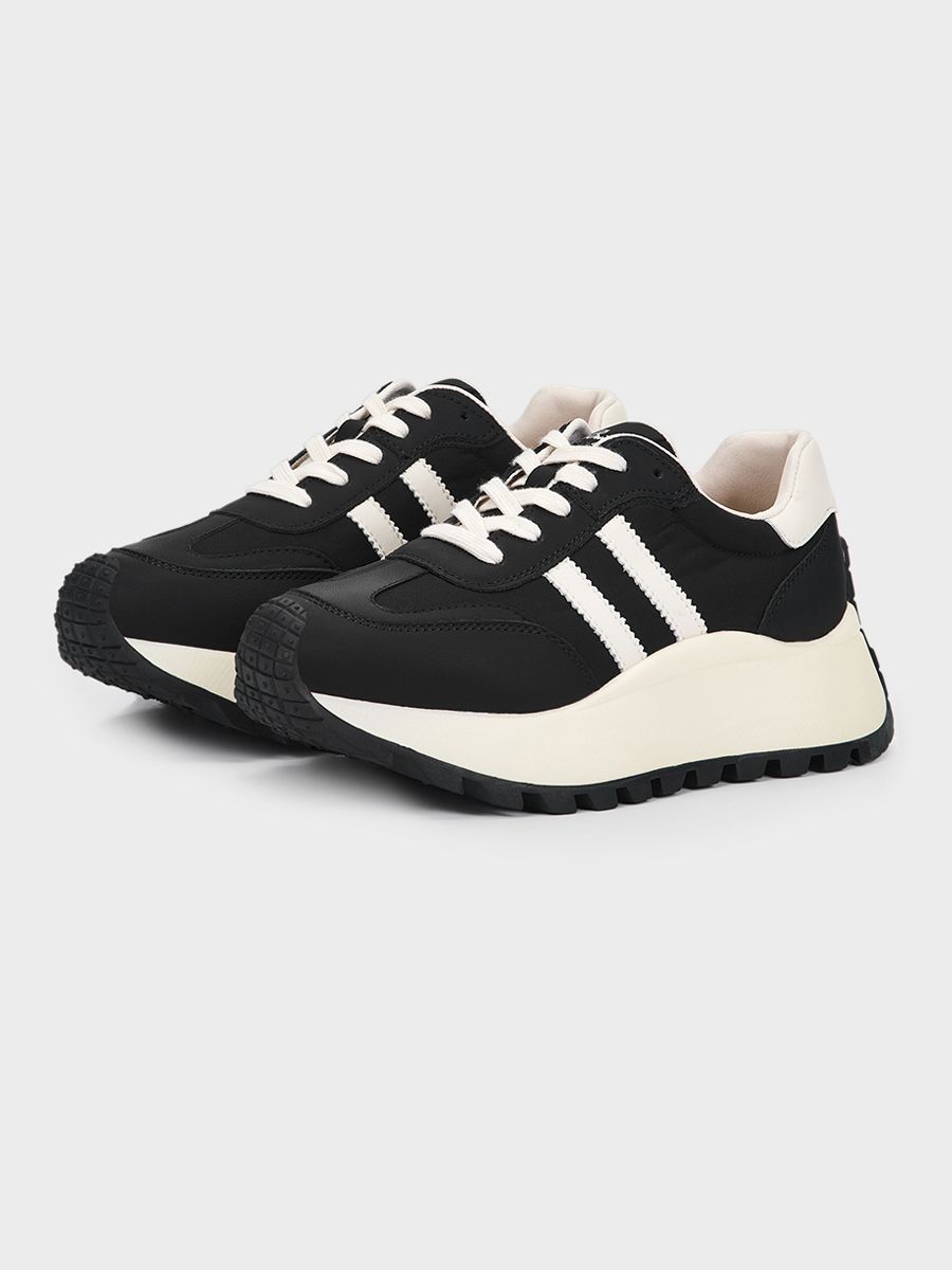 Кроссовки женские BRIDGET 098-1112A-220 черные 38 RU 7000₽