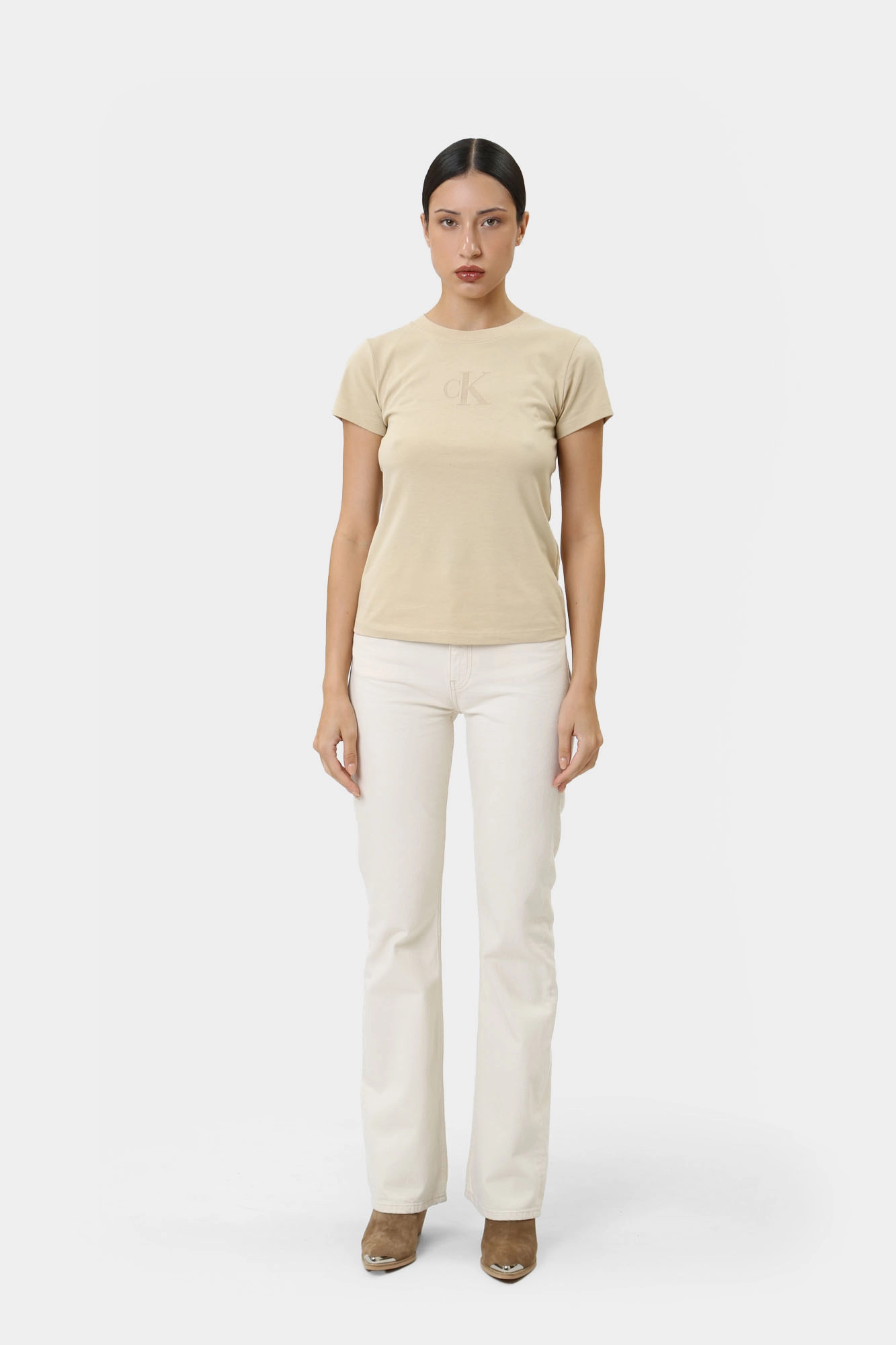 Футболка женская Calvin Klein Jeans J20J223909 хаки L 4358₽