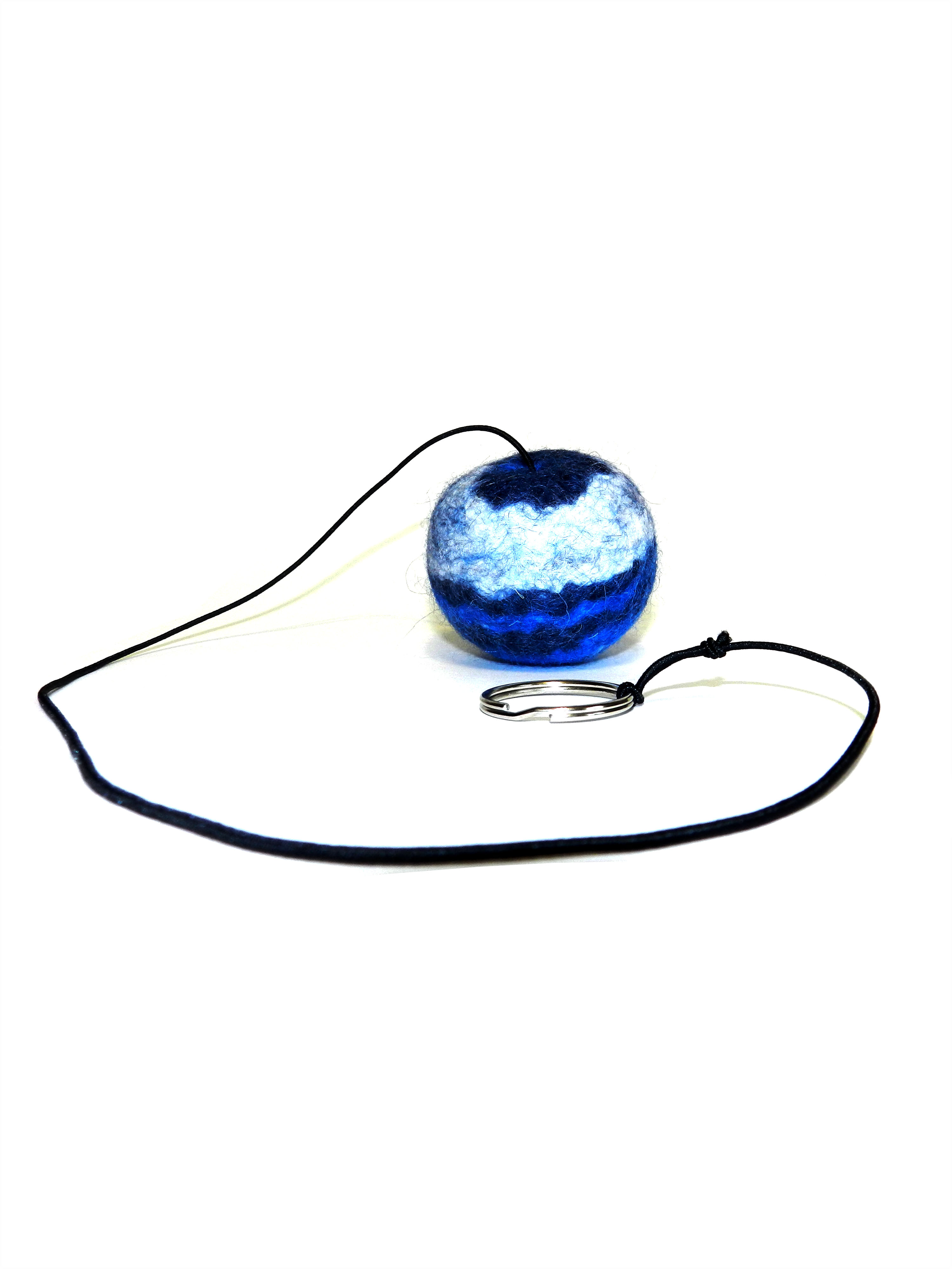 Мяч из шерсти на резинке для кошек и собак LIVEZOO Wool Синяя пыль 6 см