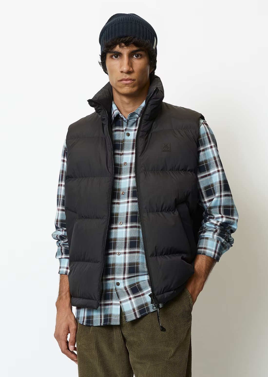 

Утепленный жилет мужской Marc O’Polo 329096072034 черный XL, 329096072034