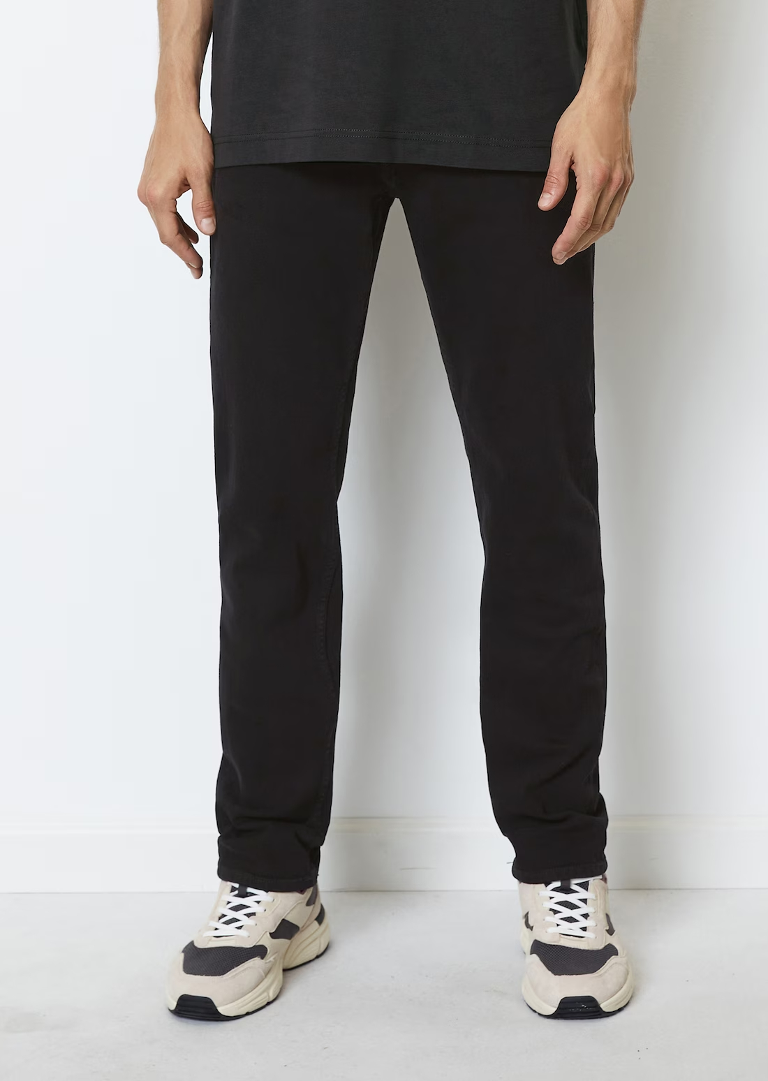 

Джинсы мужские Marc O’Polo 327920812132 черные 34/34, Черный, 327920812132